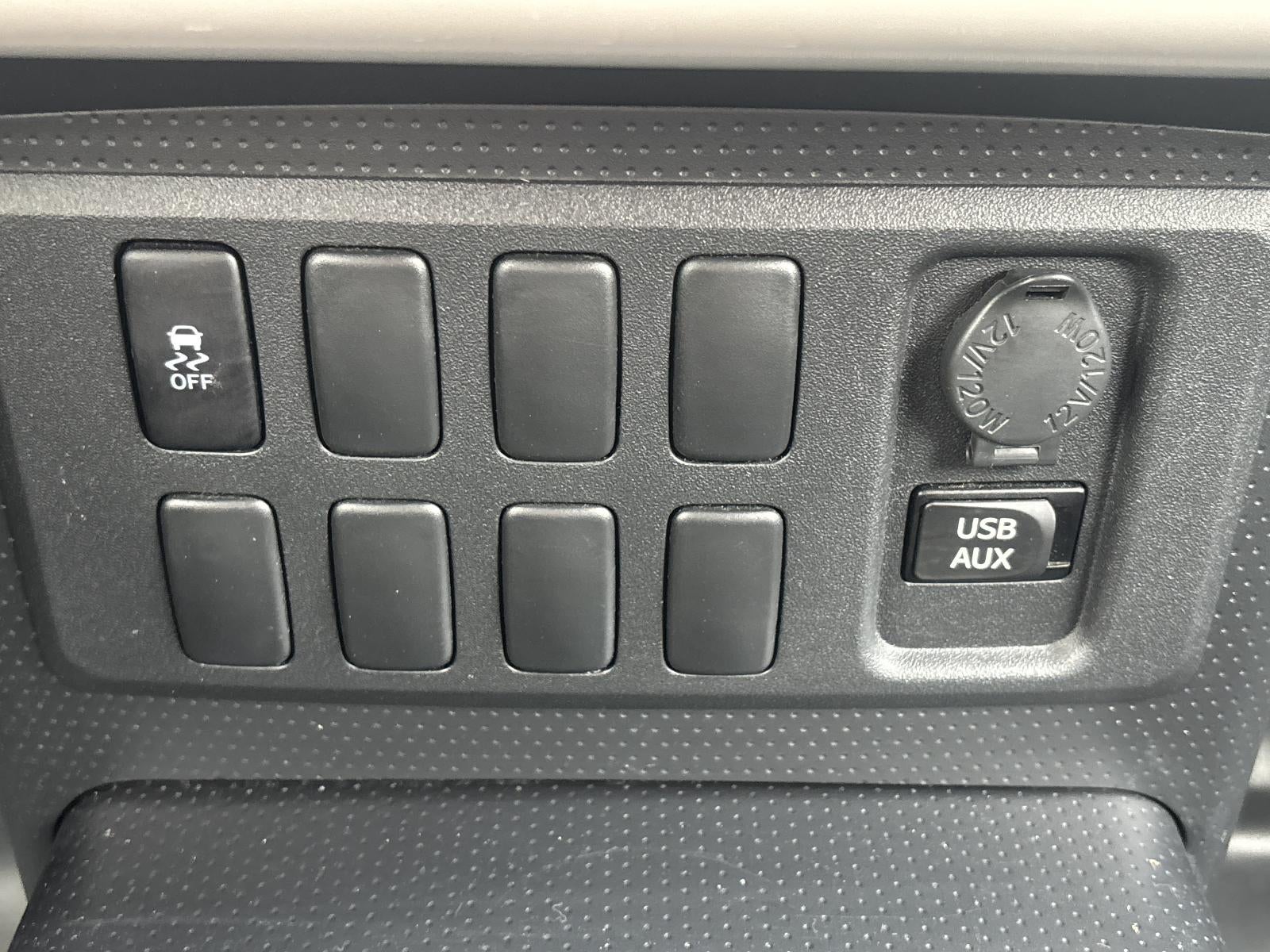 2012 Toyota FJ Cruiser 4WD 4dr Auto (Natl)