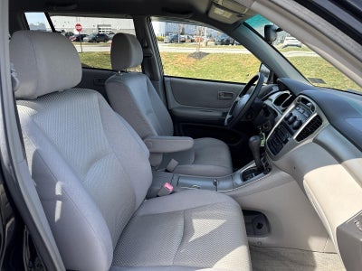 2004 Toyota Highlander V6