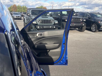 2024 Hyundai VENUE SEL IVT