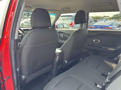 2017 Kia Soul + Auto