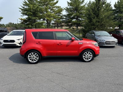 2017 Kia Soul + Auto