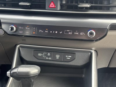 2025 Kia Carnival LXS FWD