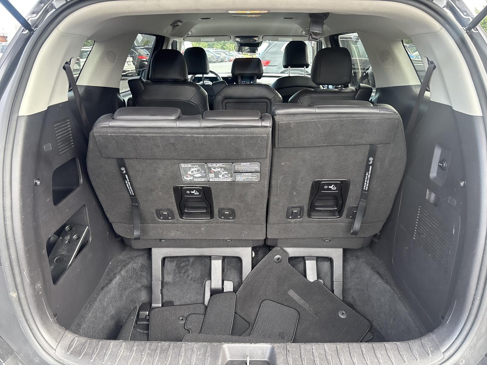 2025 Kia Carnival LXS FWD