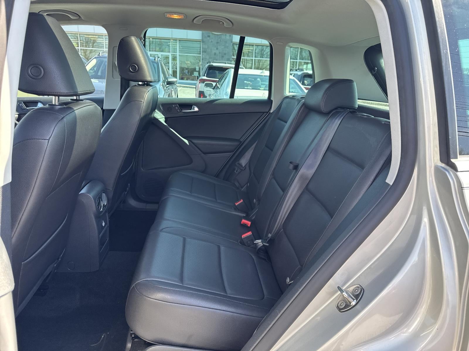 2011 Volkswagen Tiguan 2WD 4dr Auto S
