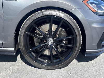 2018 Volkswagen Golf R 2.0T DSG w/DCC/Nav