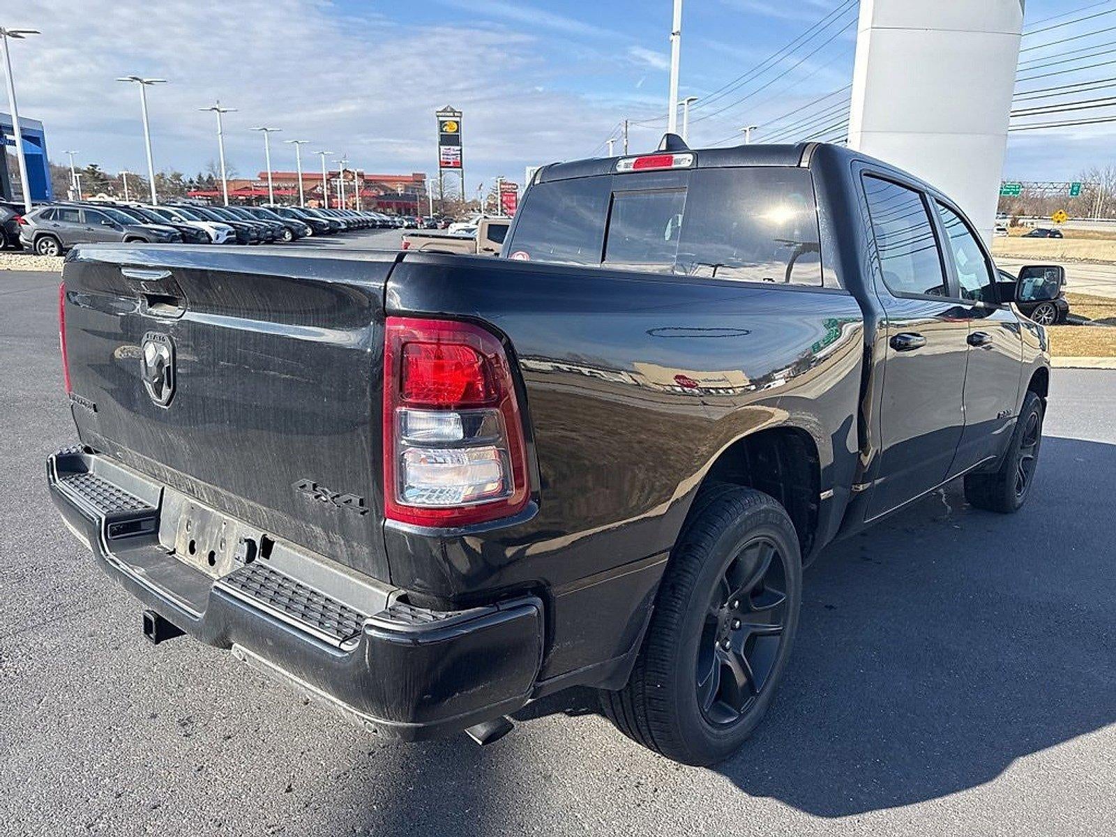 2022 RAM 1500 Big Horn 4x4 Crew Cab 5'7" Box