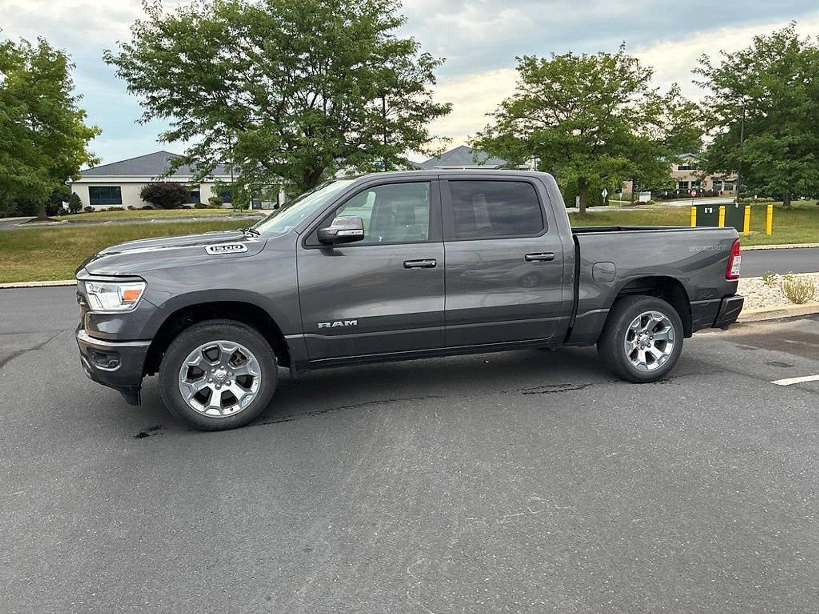 2022 RAM 1500 Big Horn 4x4 Crew Cab 5'7" Box
