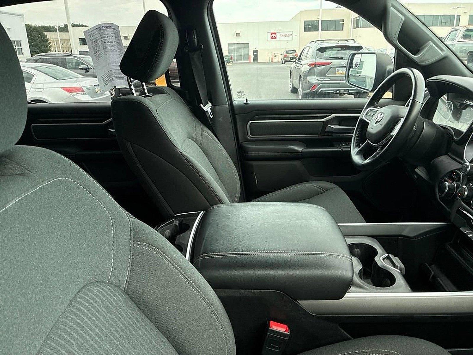 2022 RAM 1500 Big Horn 4x4 Crew Cab 5'7" Box