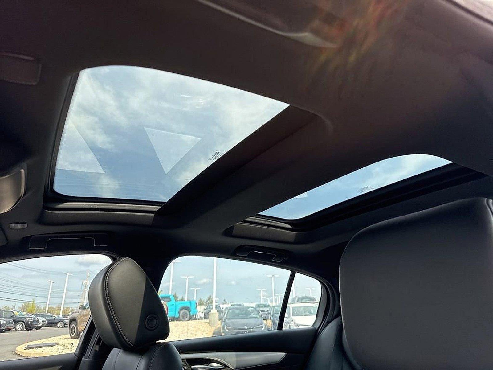 2023 Cadillac CT5 4dr Sdn Luxury