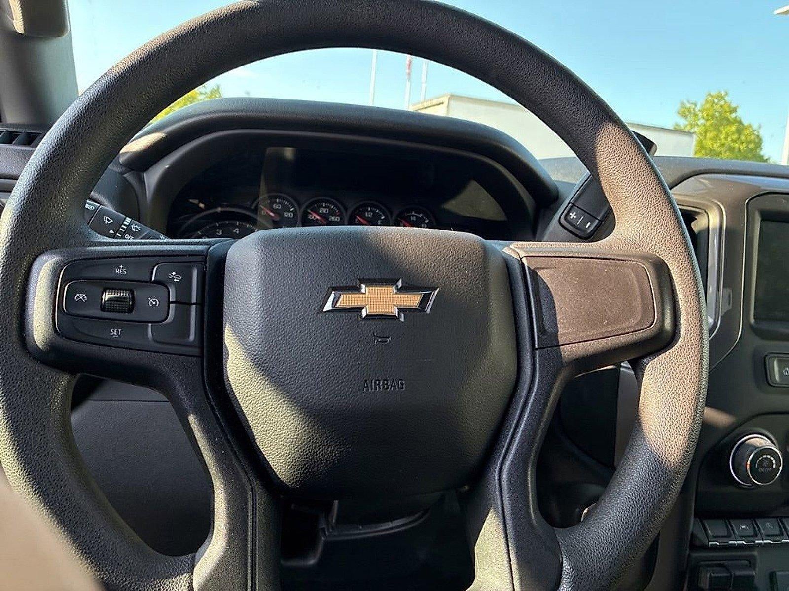 2023 Chevrolet Silverado 1500 Crew Cab Short Box 4-Wheel Drive Custom