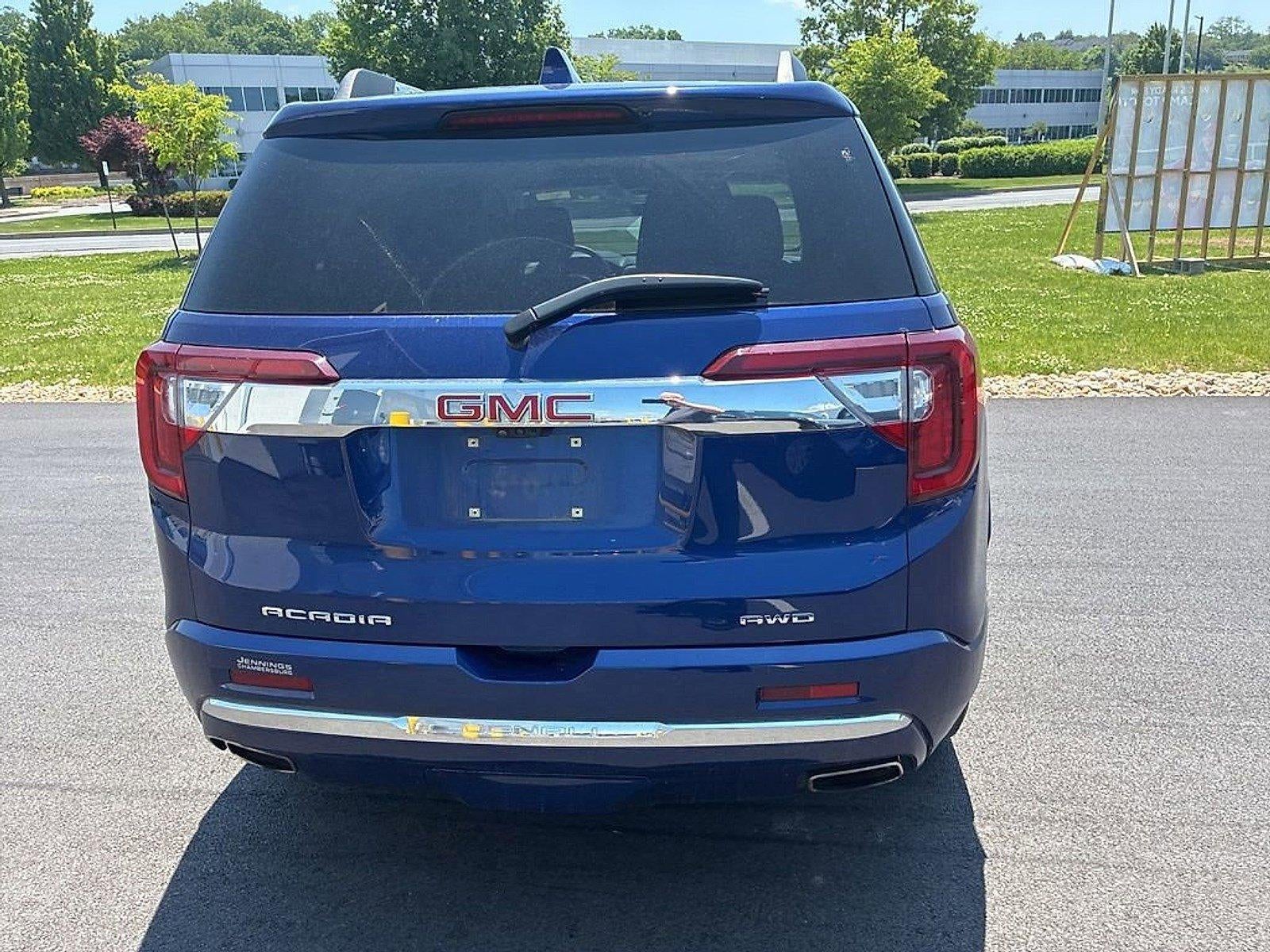 2023 GMC Acadia AWD Denali