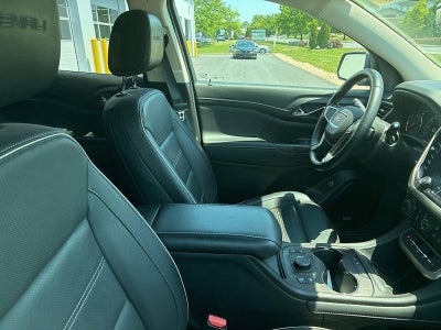 2023 GMC Acadia AWD Denali