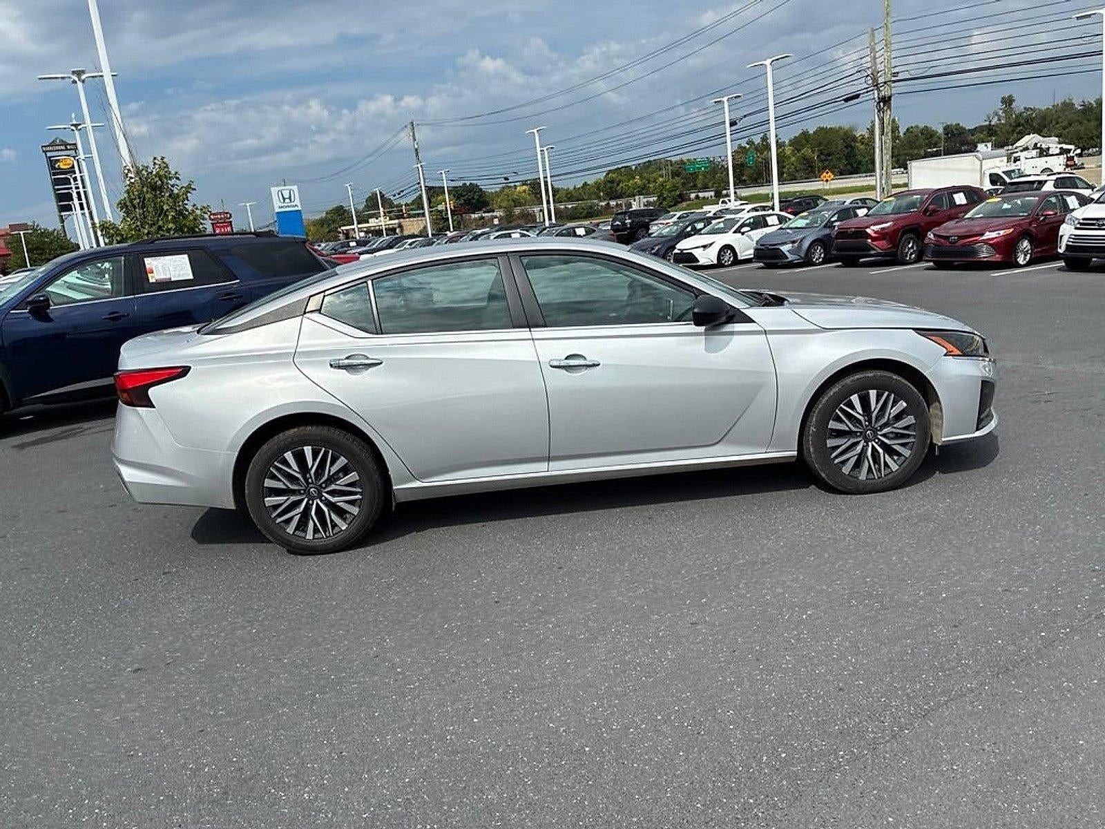2025 Nissan Altima SV AWD
