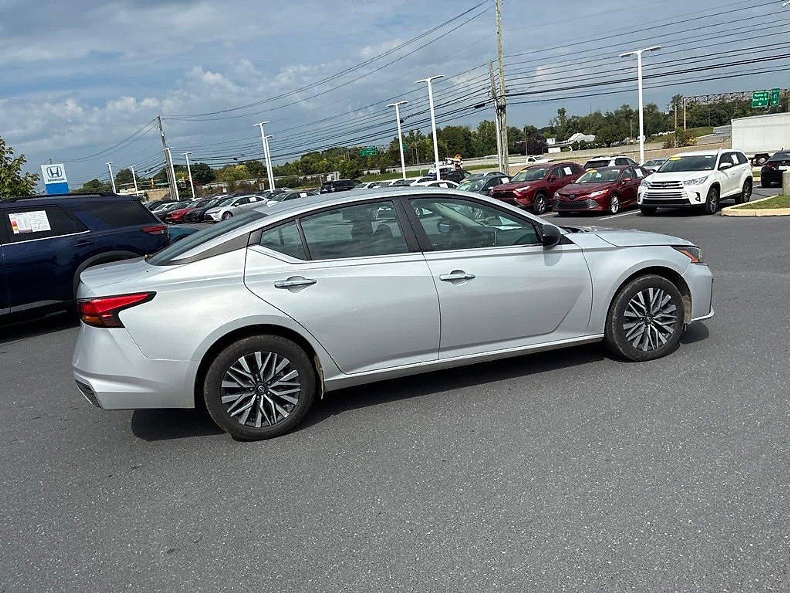 2025 Nissan Altima SV AWD