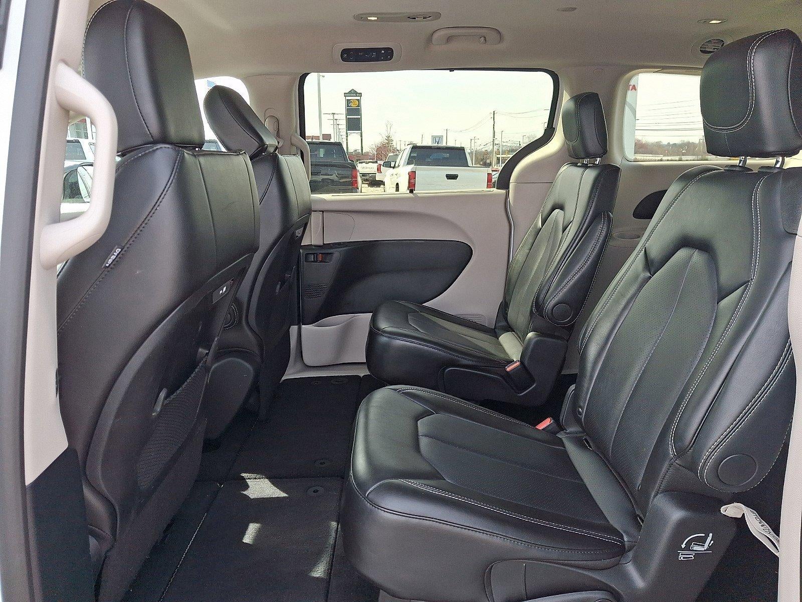 2024 Chrysler Pacifica Touring L FWD