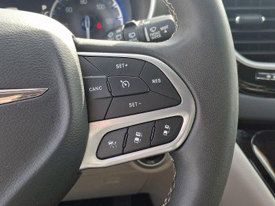 2024 Chrysler Pacifica Touring L FWD