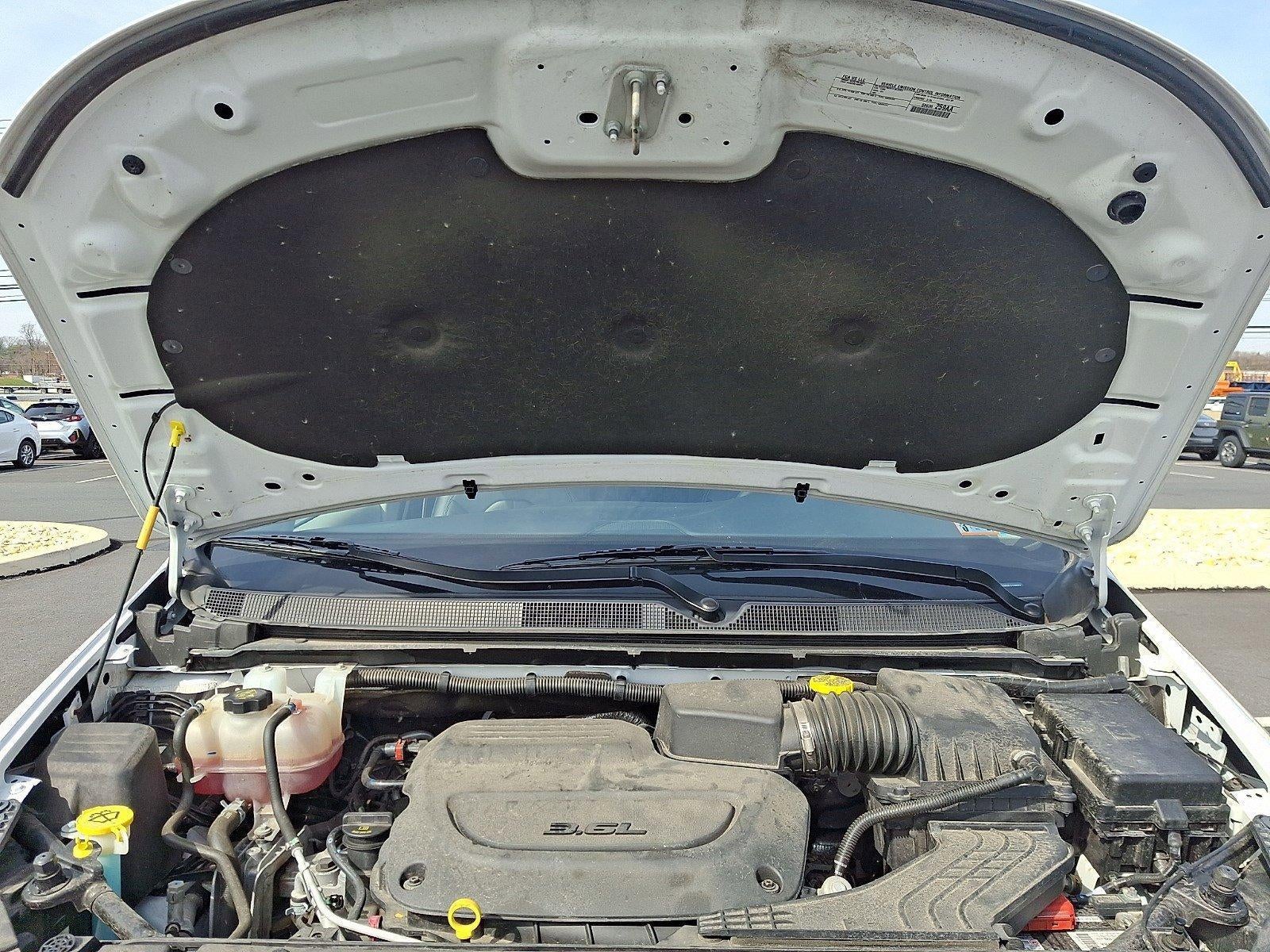 2024 Chrysler Pacifica Touring L FWD