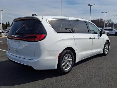 2024 Chrysler Pacifica Touring L FWD