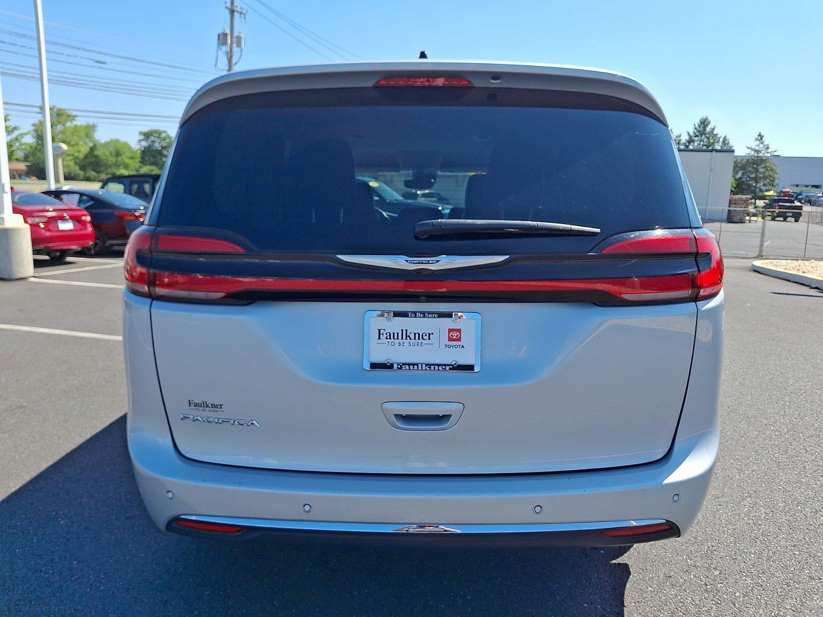 2024 Chrysler Pacifica Touring L FWD