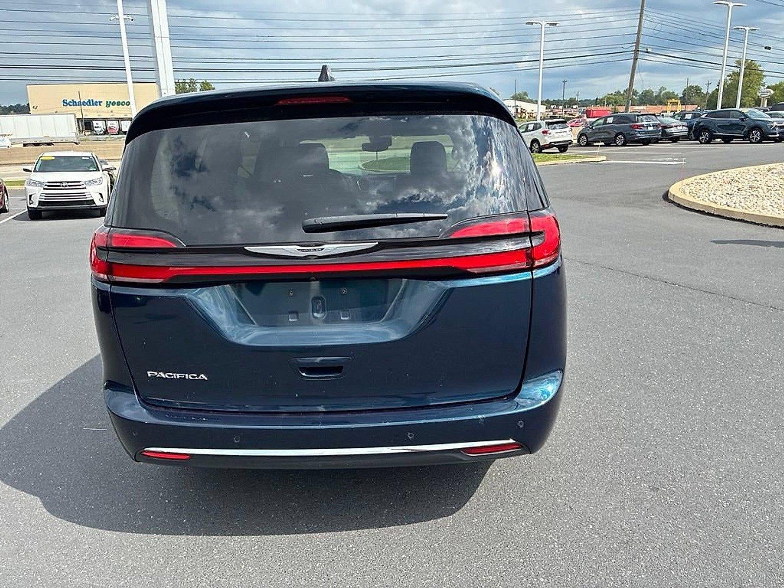 2024 Chrysler Pacifica Touring L FWD