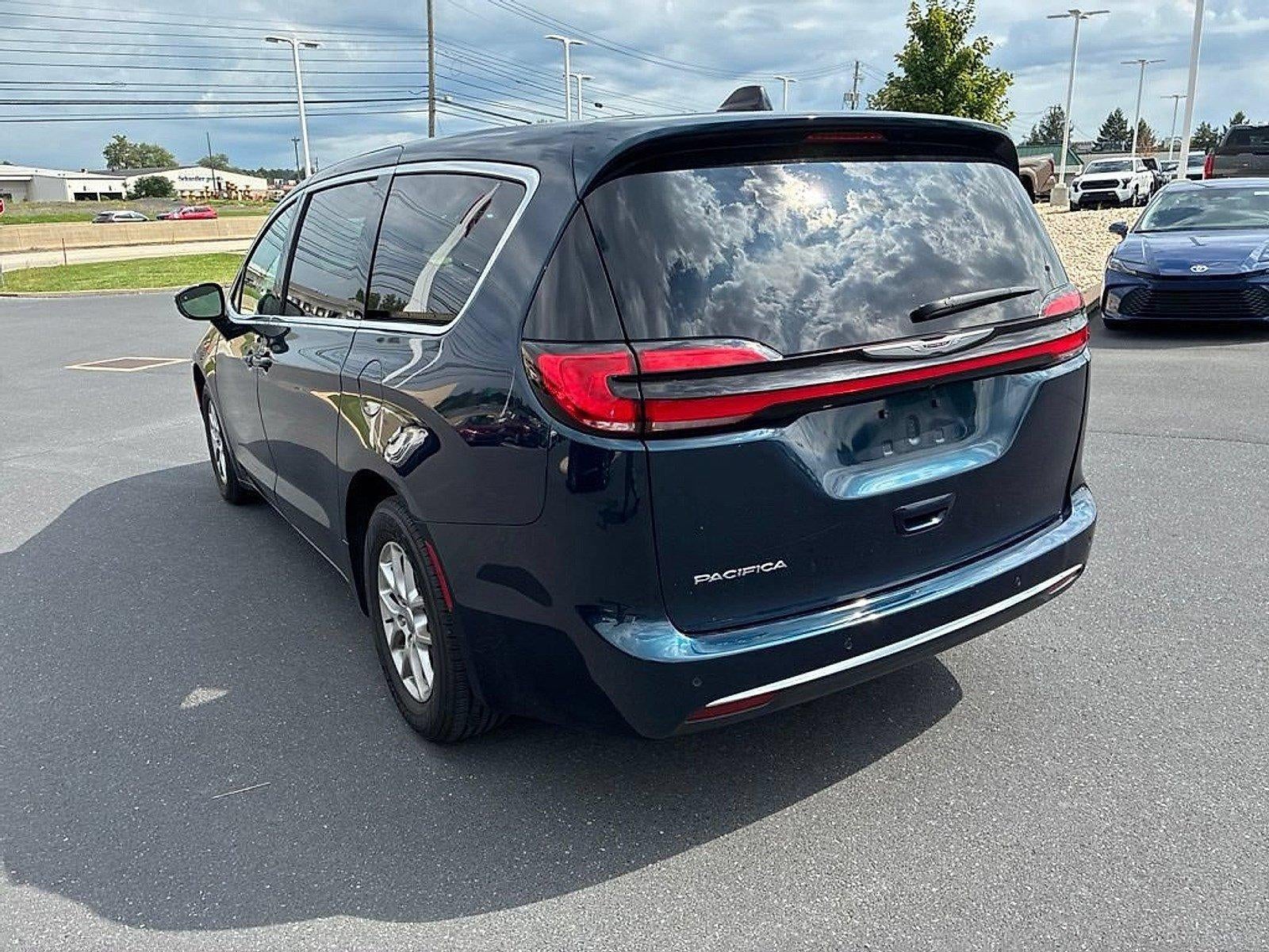 2024 Chrysler Pacifica Touring L FWD
