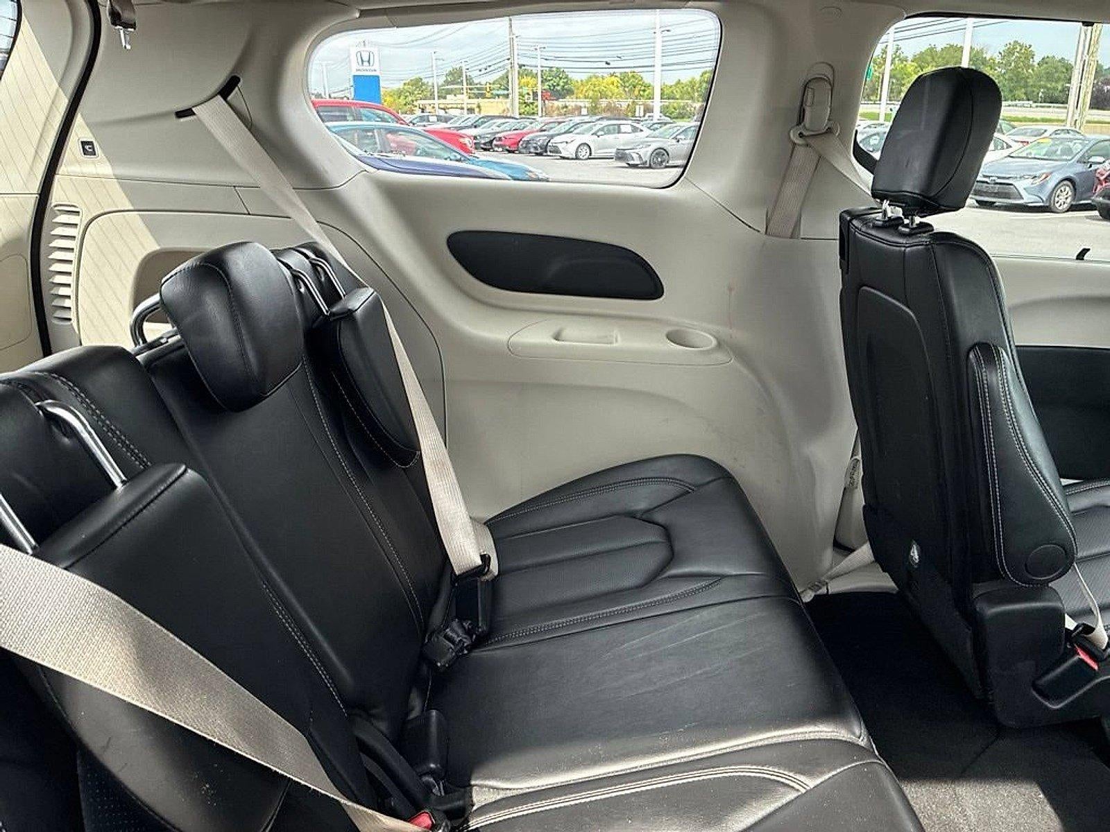 2024 Chrysler Pacifica Touring L FWD