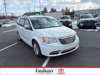 2016 Chrysler Town &amp; Country 4dr Wgn Touring-L Anniversary Edition