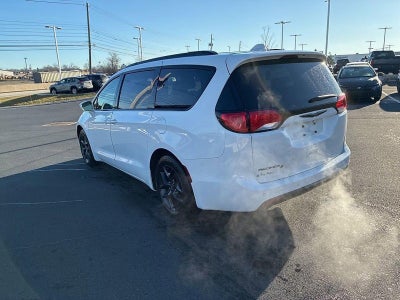 2018 Chrysler Pacifica Touring L Plus FWD
