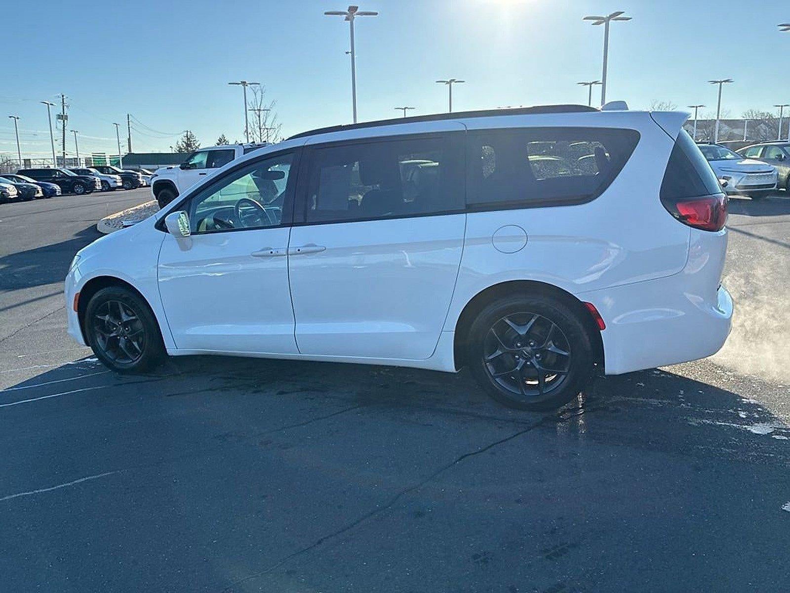2018 Chrysler Pacifica Touring L Plus FWD