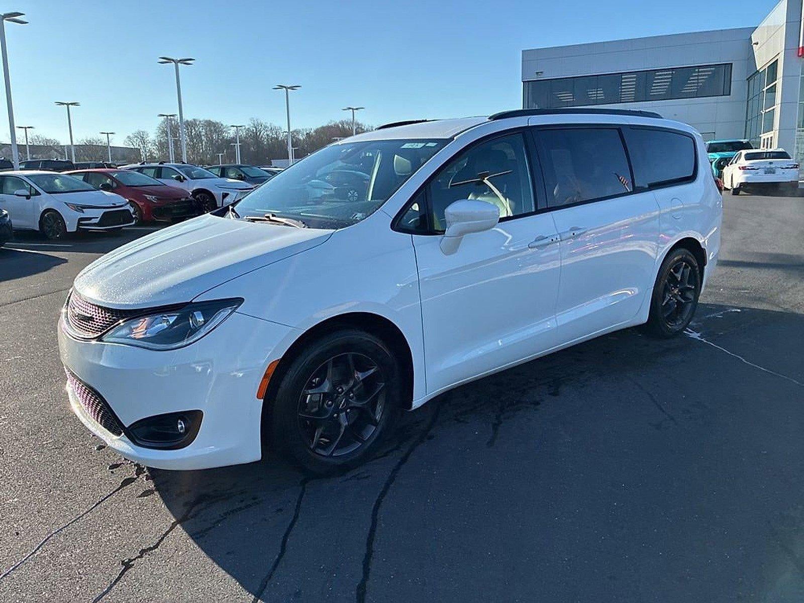 2018 Chrysler Pacifica Touring L Plus FWD