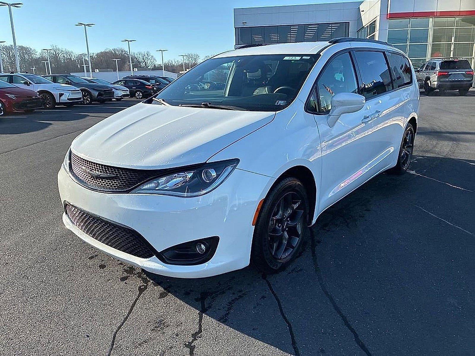 2018 Chrysler Pacifica Touring L Plus FWD