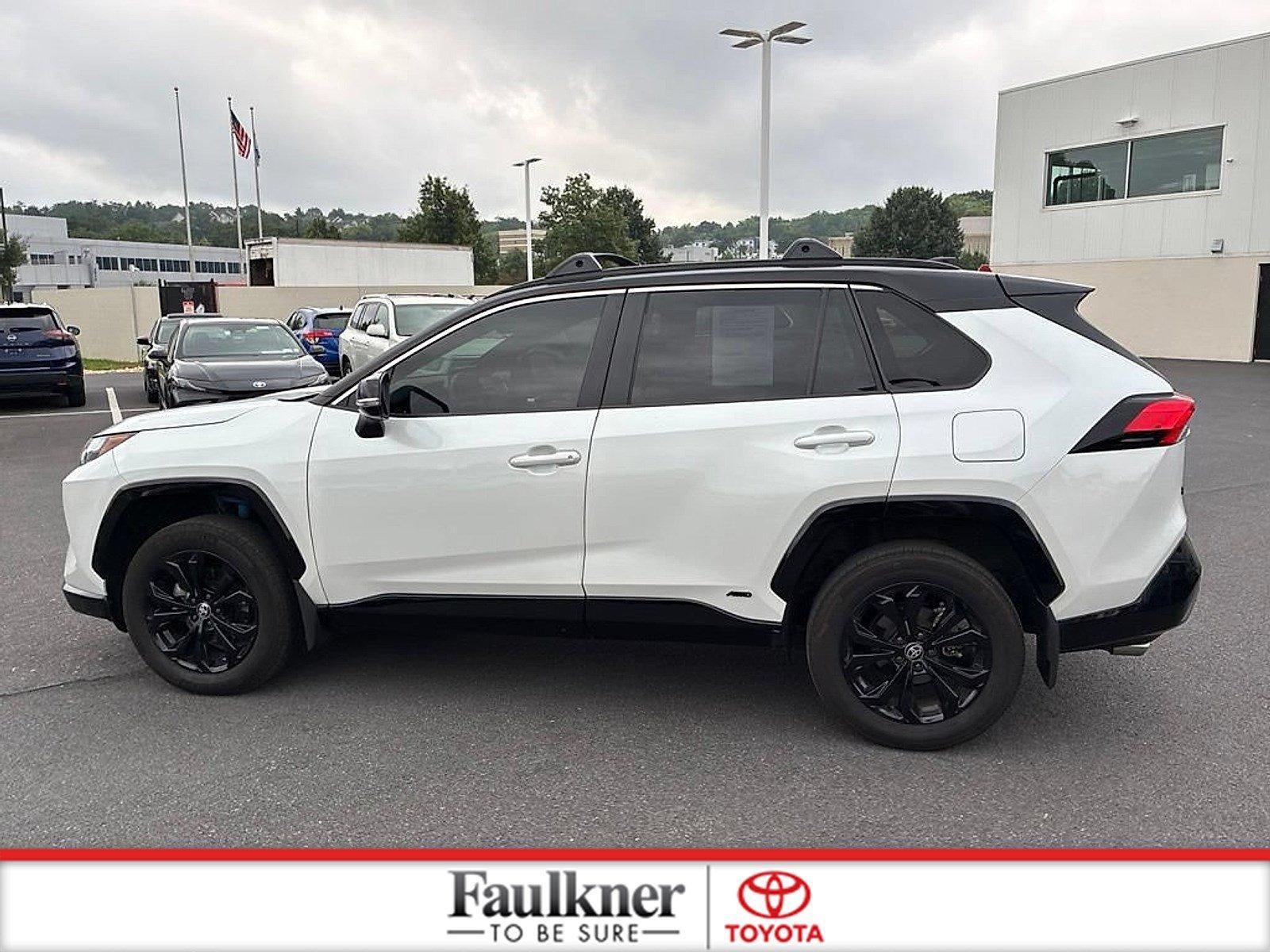 2024 Toyota RAV4 Hybrid XSE AWD (Natl)