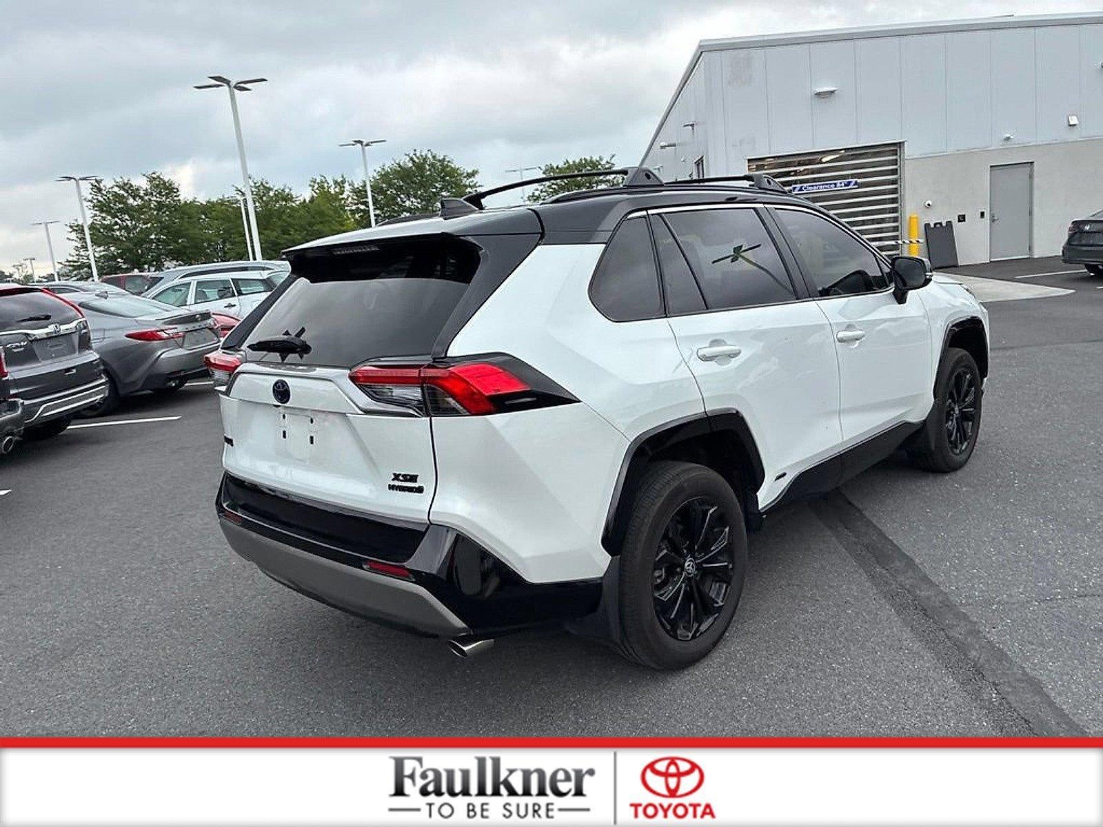 2024 Toyota RAV4 Hybrid XSE AWD (Natl)