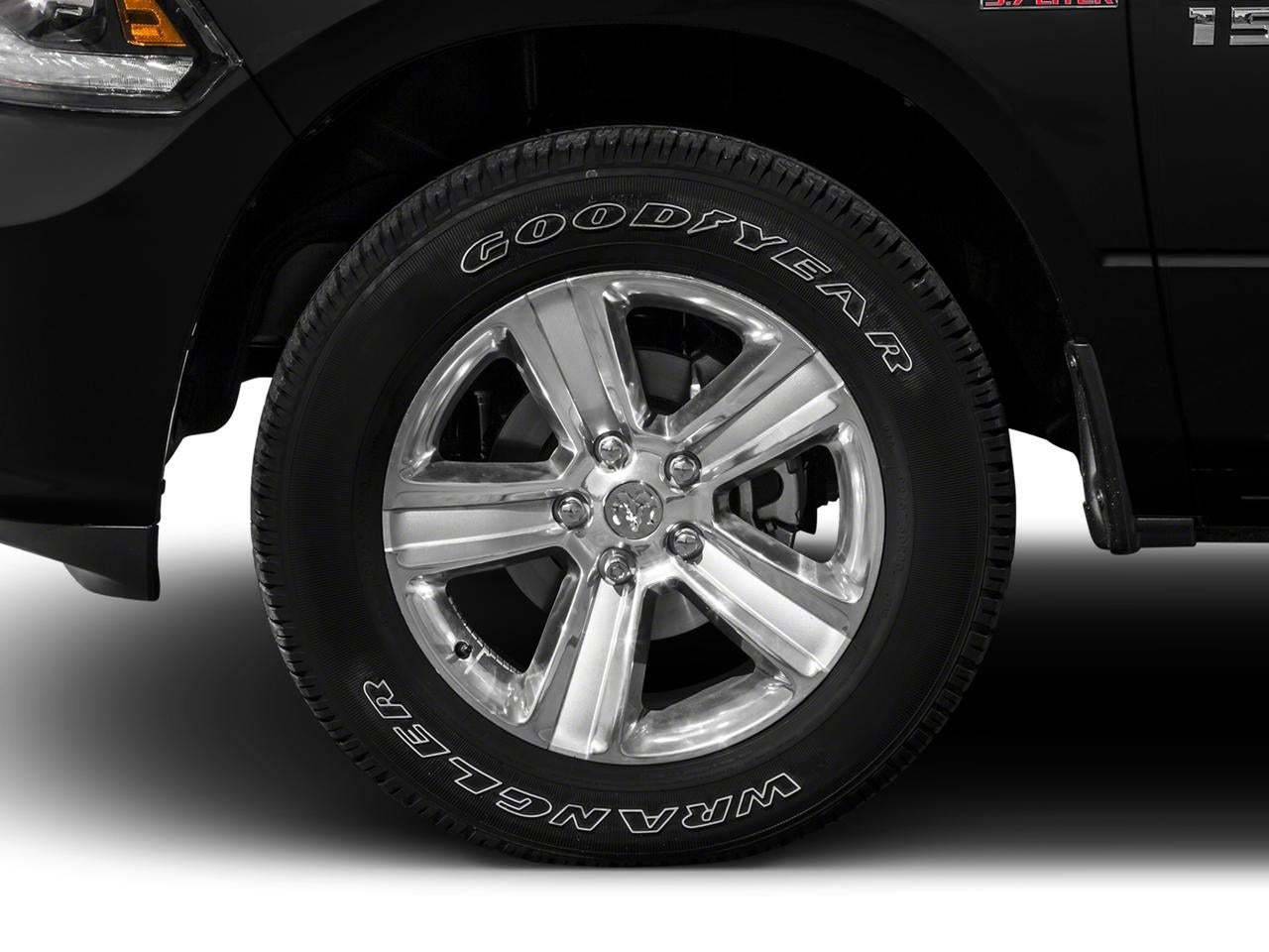 2016 RAM 1500 4WD Crew Cab 5.7 Ft Box Big Horn