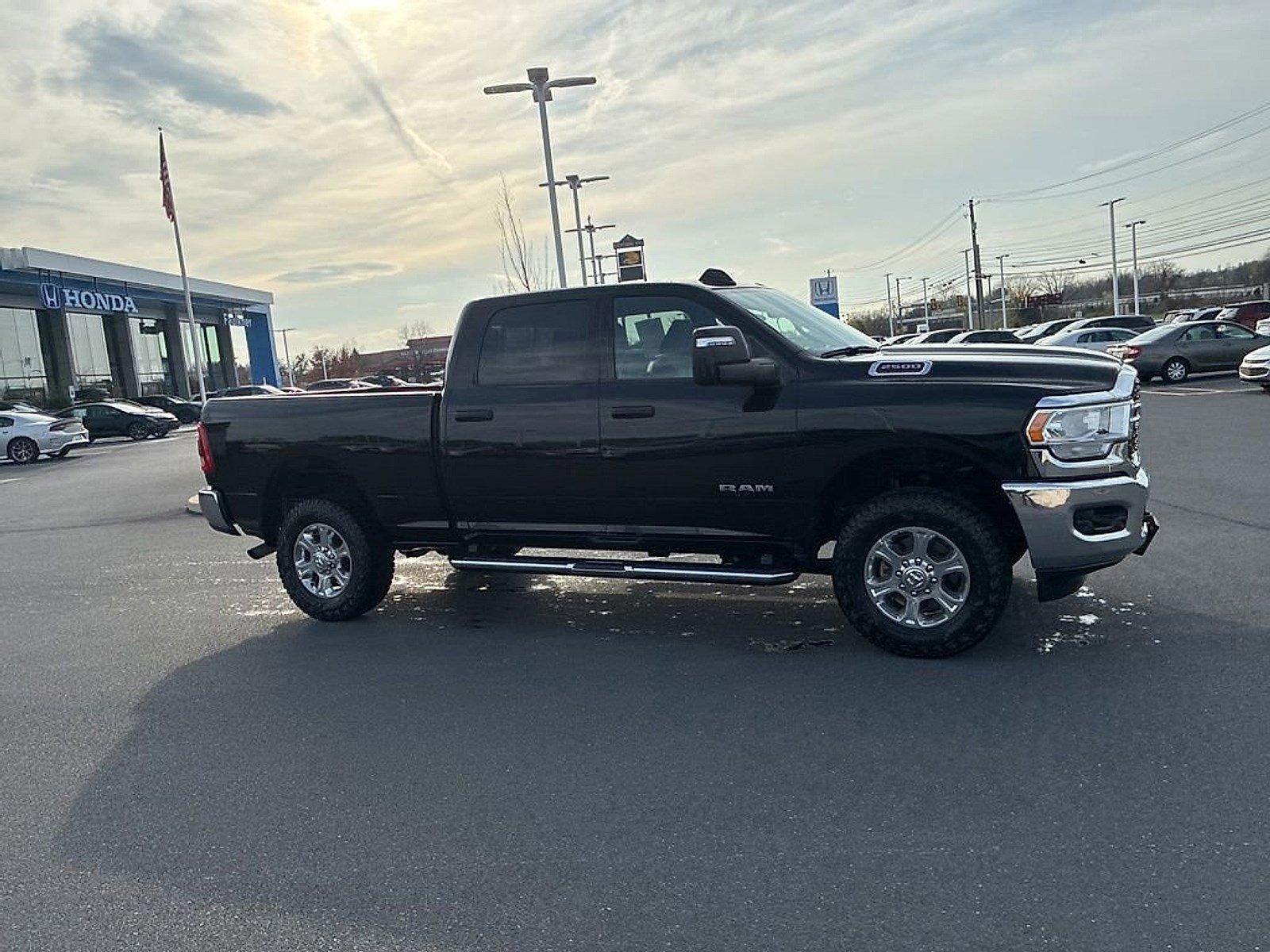 2024 RAM 2500 Big Horn 4x4 Crew Cab 6'4" Box
