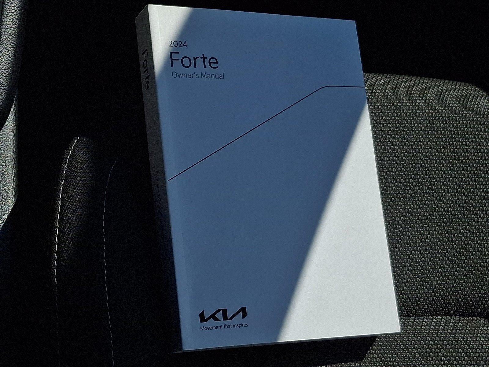 2024 Kia Forte LXS IVT