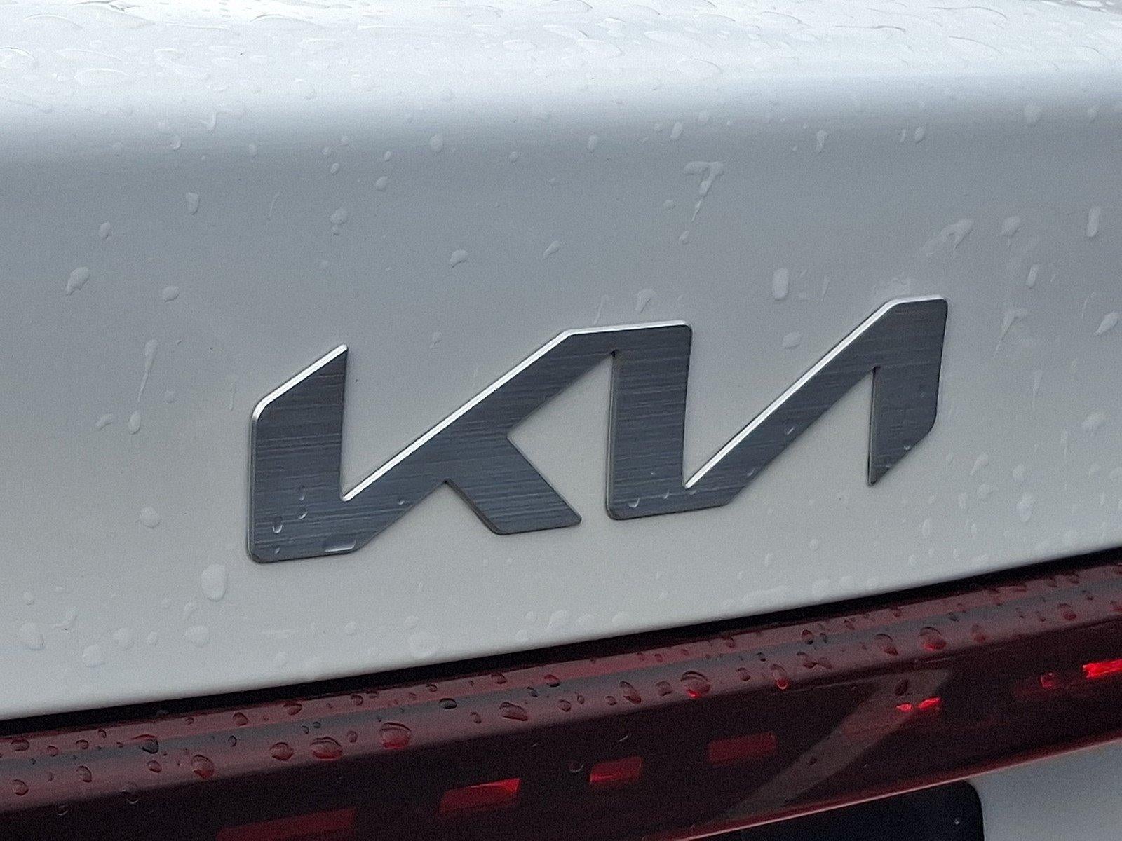 2024 Kia Forte LXS IVT