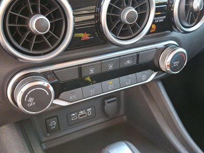 2024 Nissan Sentra SV CVT