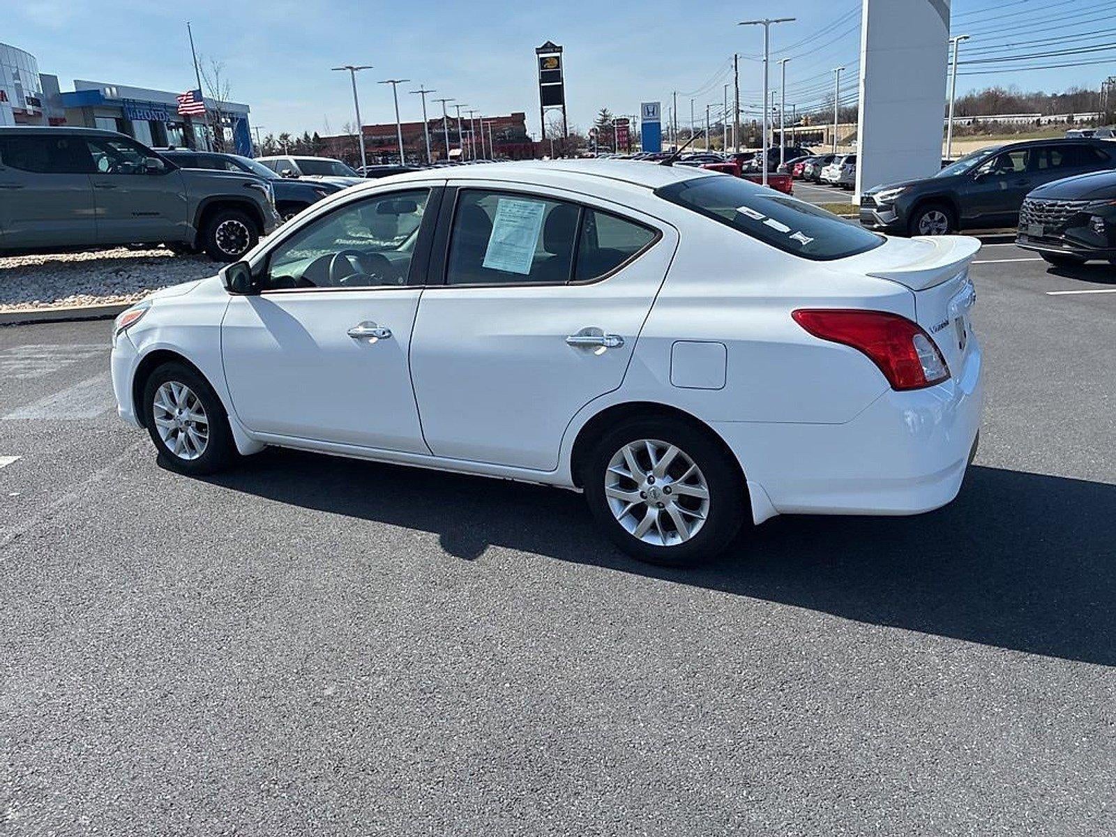 2016 Nissan Versa 4dr Sdn CVT 1.6 SV