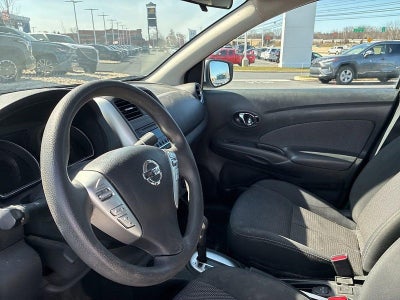 2016 Nissan Versa 4dr Sdn CVT 1.6 SV