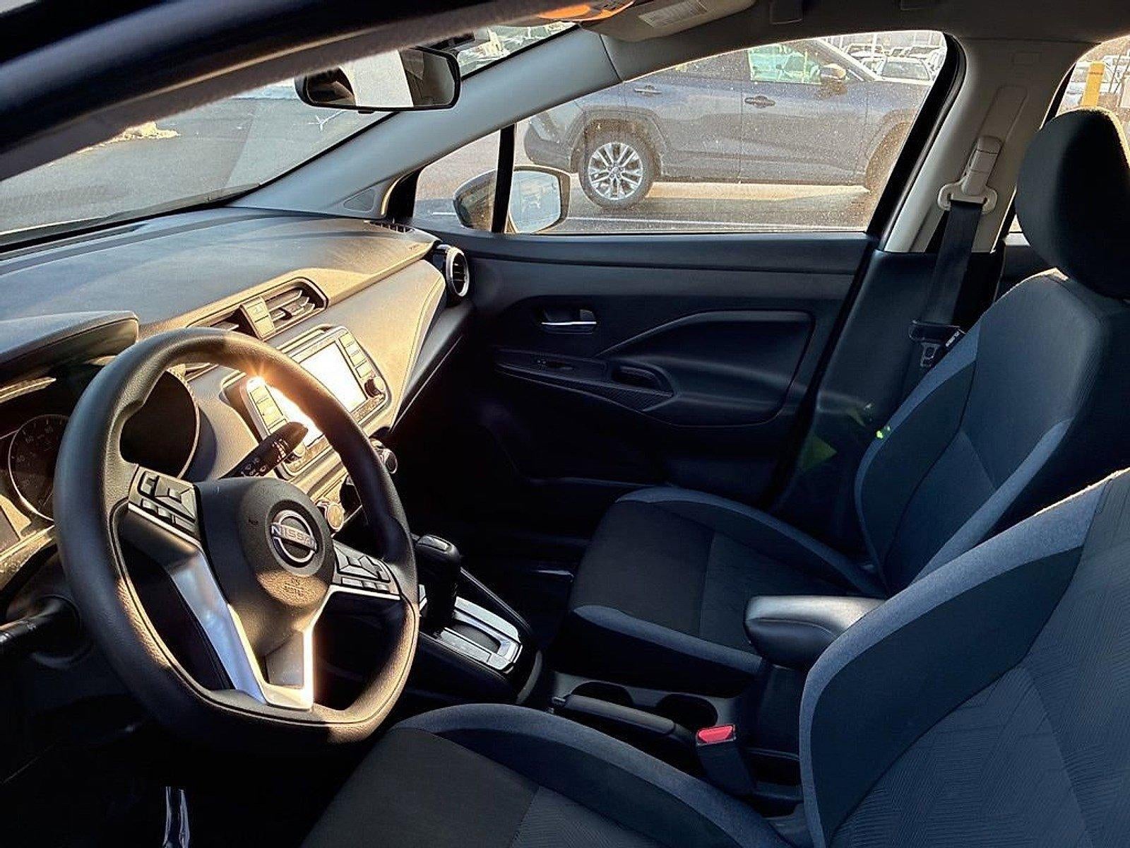 2023 Nissan Versa SV CVT