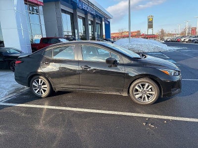 2023 Nissan Versa SV CVT