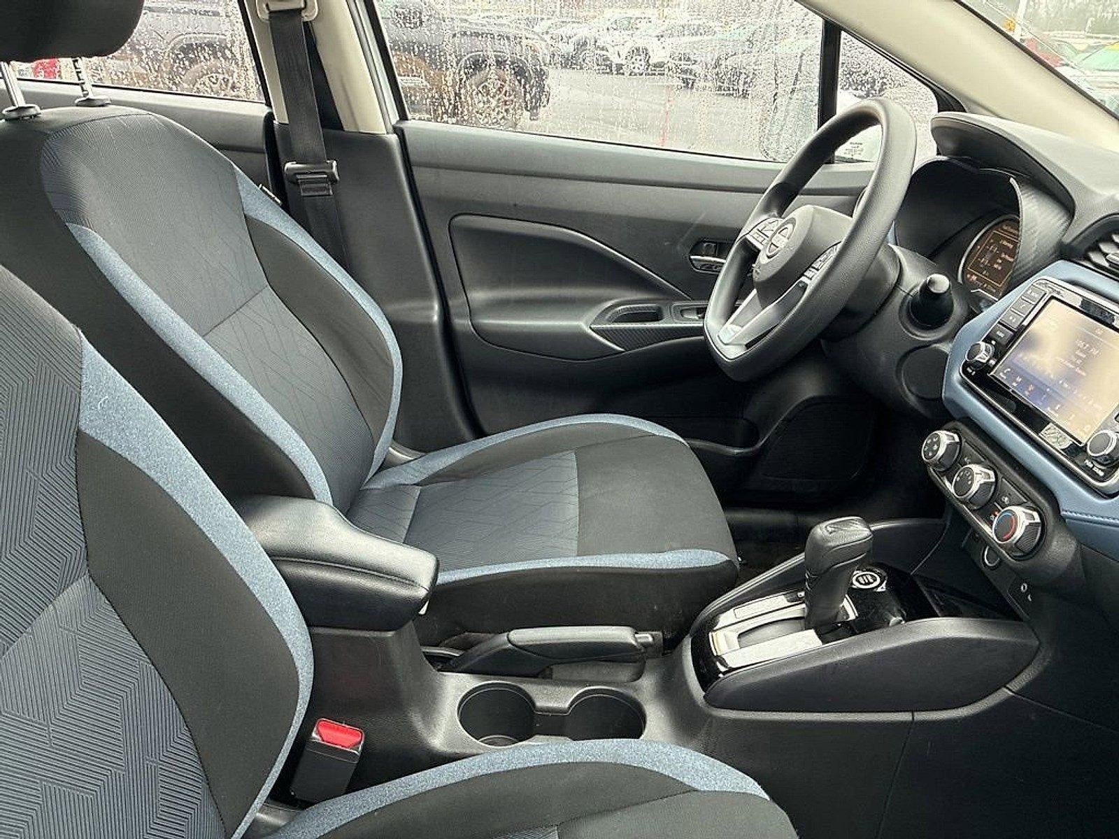 2023 Nissan Versa SV CVT