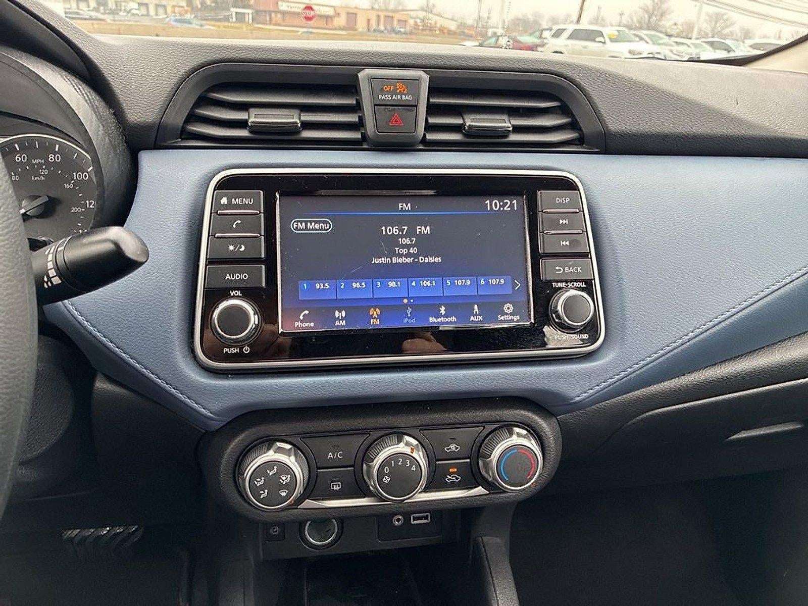 2023 Nissan Versa SV CVT