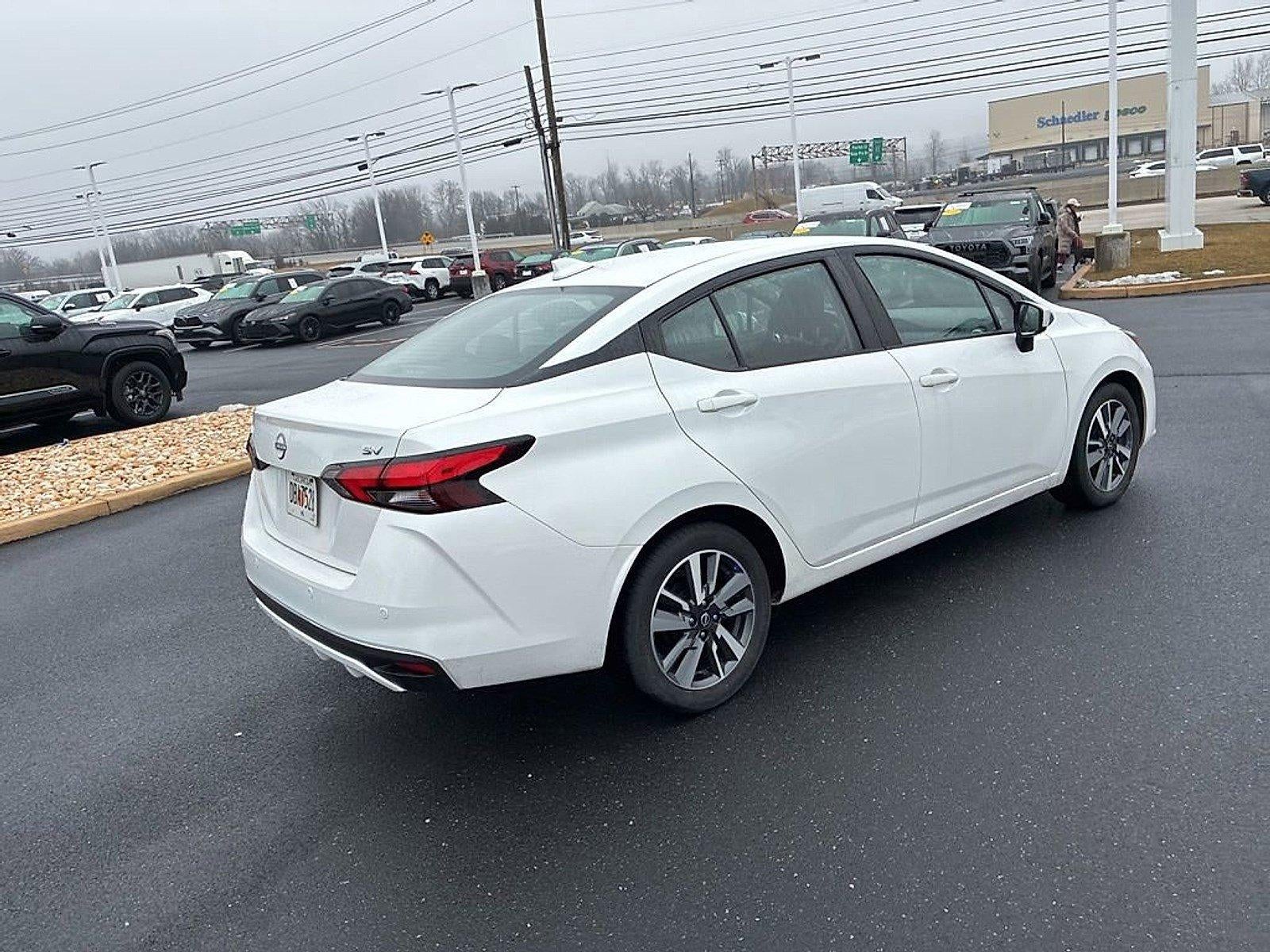 2023 Nissan Versa SV CVT
