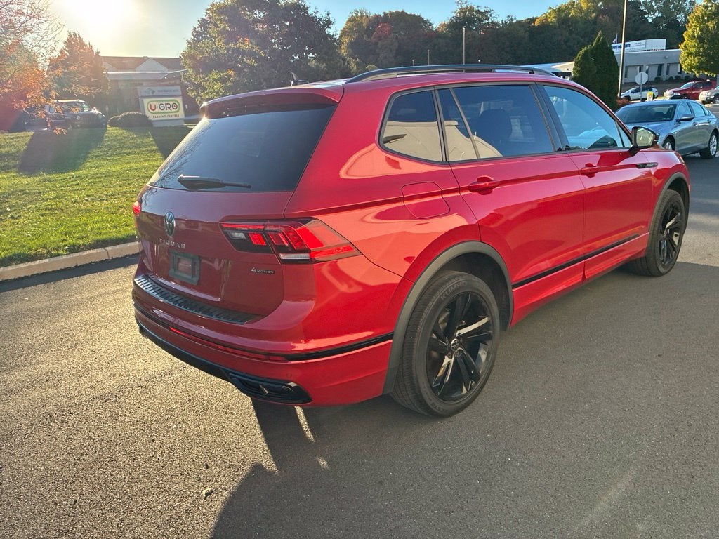 2024 Volkswagen Tiguan 2.0T SE R-Line Black
