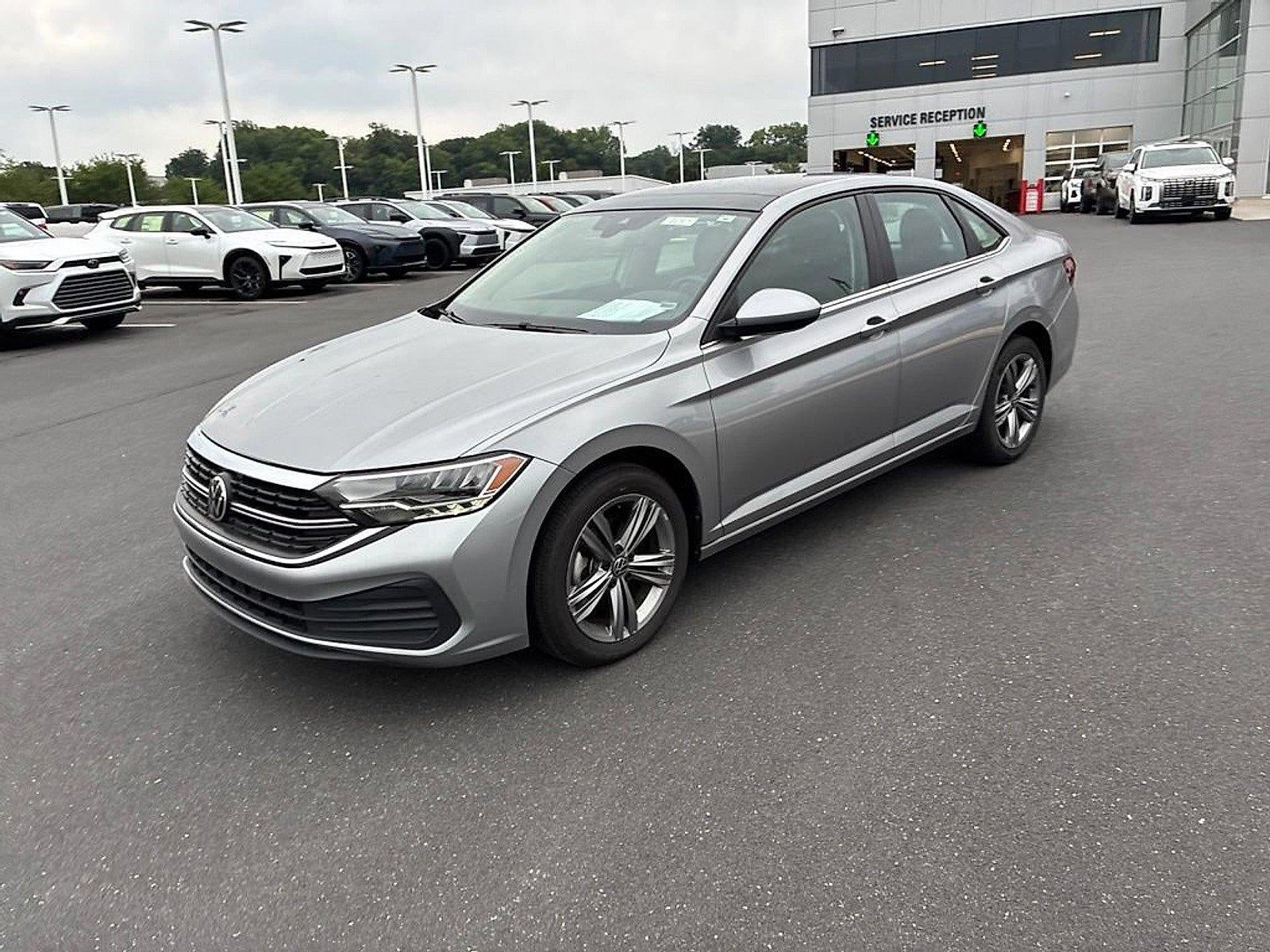 2024 Volkswagen Jetta SE Auto