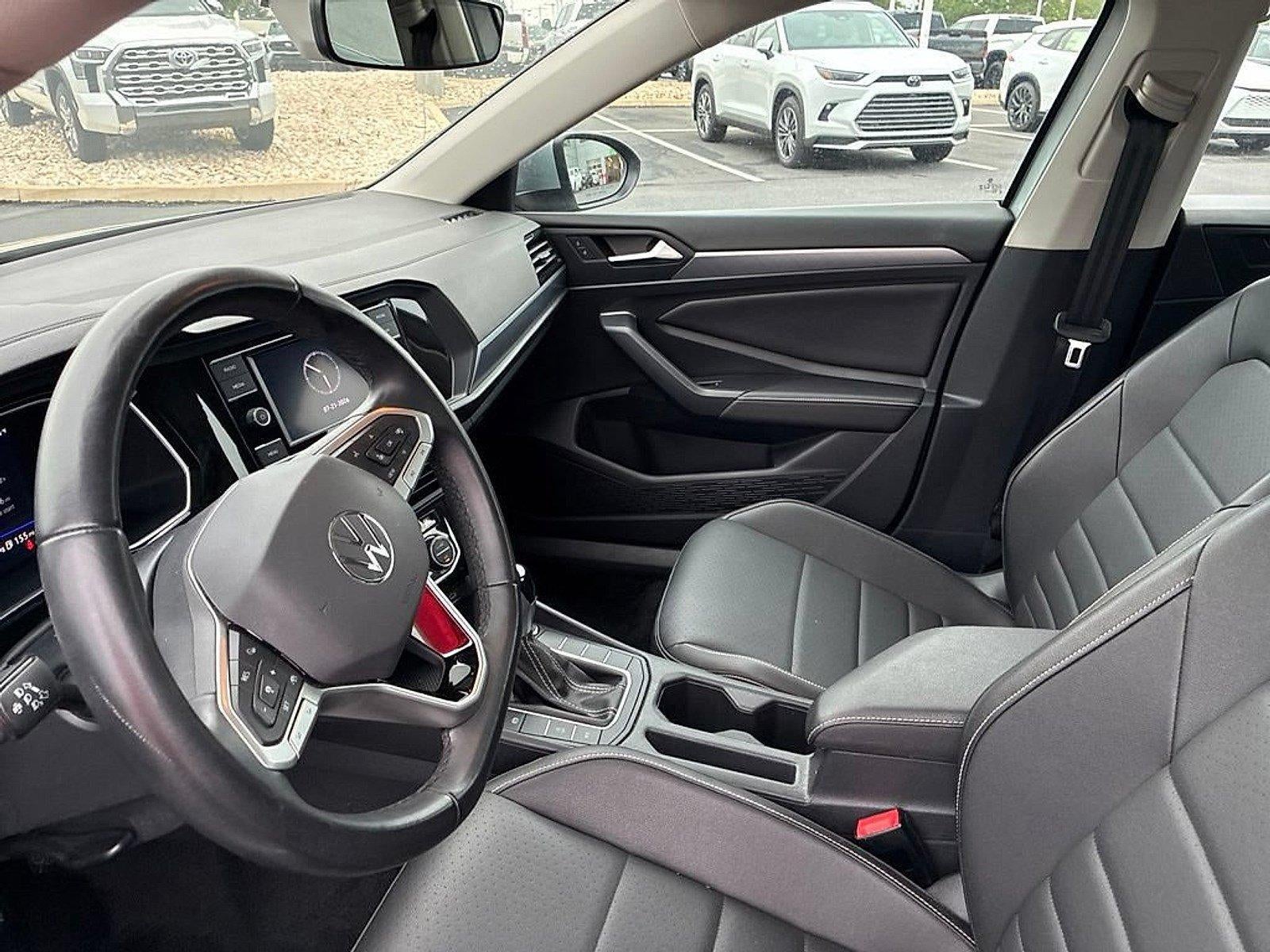 2024 Volkswagen Jetta SE Auto