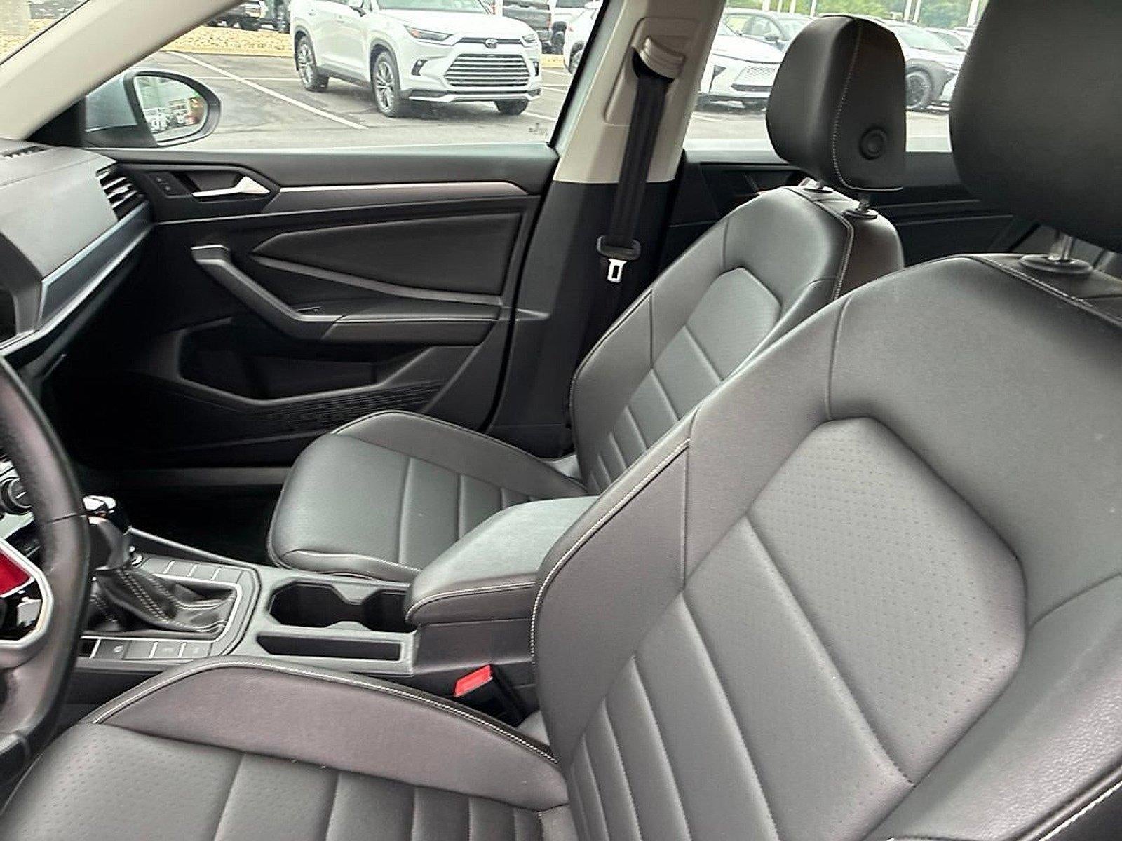 2024 Volkswagen Jetta SE Auto