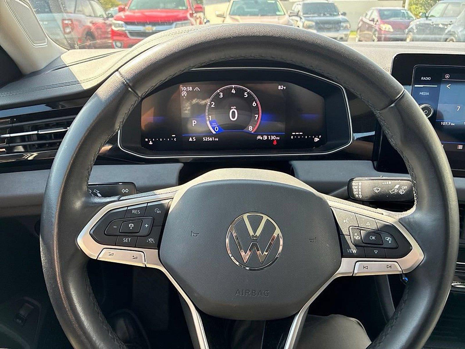 2025 Volkswagen Jetta SE Auto